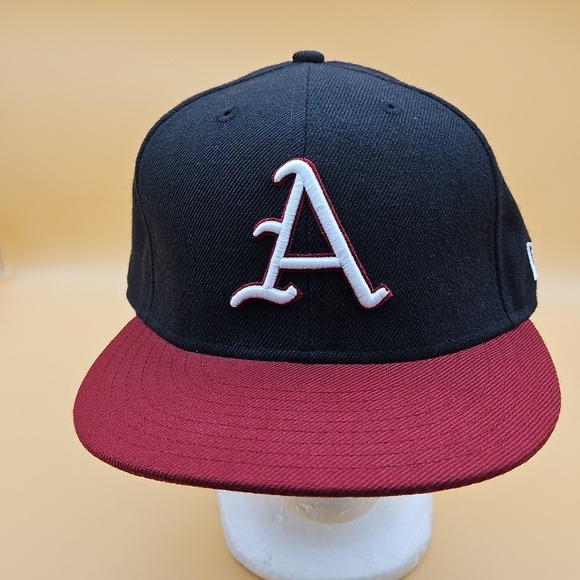 Arkansas Razorbacks Hat Cap New Era Fitted Size 7 1/4 Throwback A Logo NCAA SEC - Picture 2 of 10
